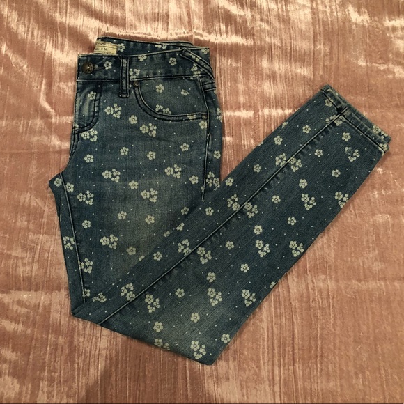 Free People Denim - Free People Flower Skinny Jeans